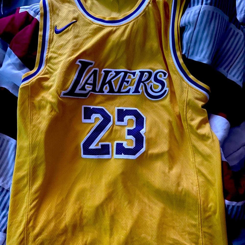 Lebron James jersey